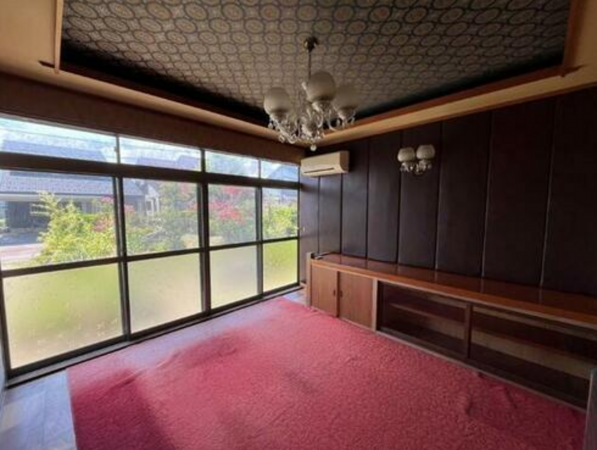 小矢部市埴生、中古一戸建ての内装画像です