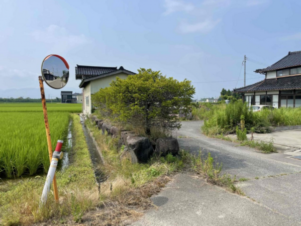 砺波市宮村、土地の外観画像です
