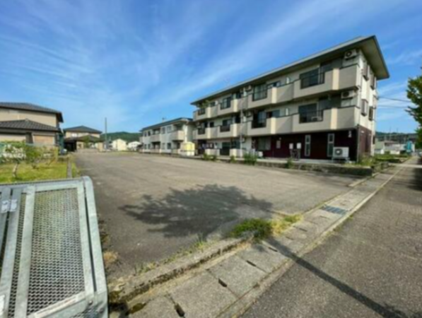 小矢部市綾子、土地の外観画像です