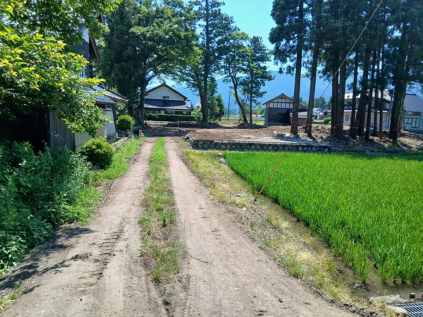 南砺市三清西、土地の外観画像です