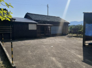 南砺市国広、中古一戸建ての外観画像です