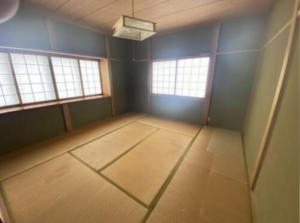 砺波市千代、中古一戸建ての内装画像です