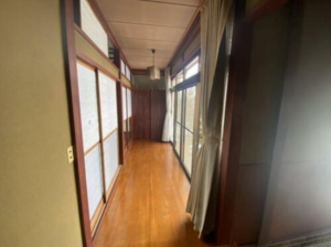砺波市千代、中古一戸建ての内装画像です