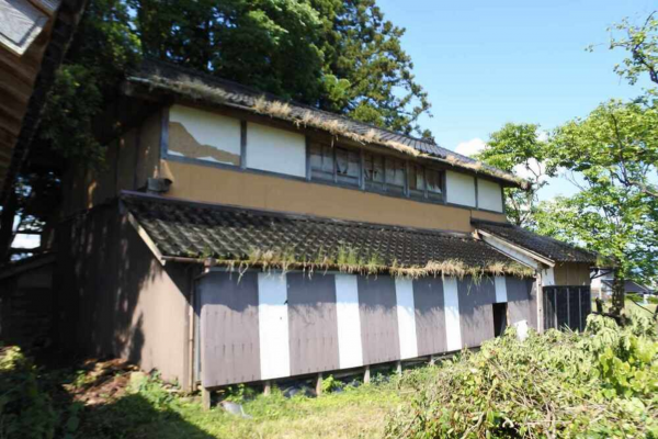 南砺市西明、中古一戸建ての外観画像です