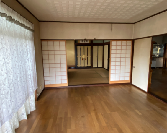 南砺市安室、中古一戸建ての内装画像です
