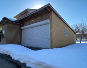 南砺市坪野、中古一戸建ての外観画像です