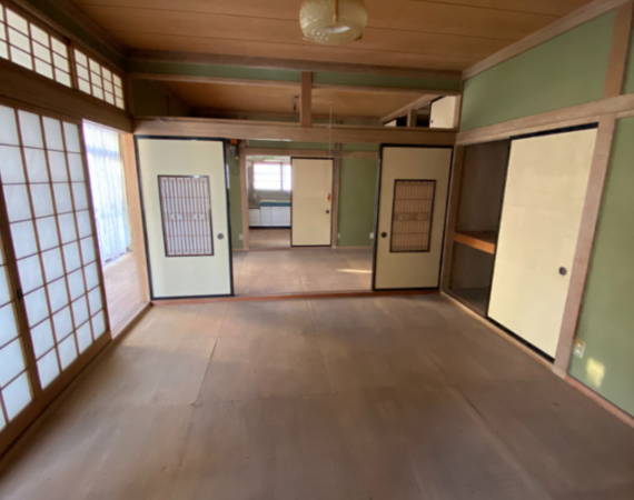南砺市坪野、中古一戸建ての内装画像です
