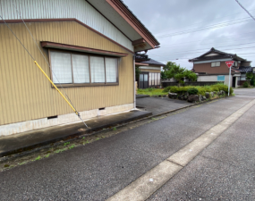 南砺市山見、中古一戸建ての外観画像です