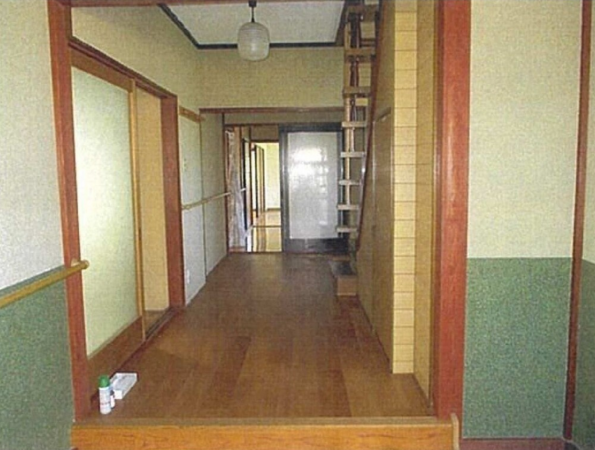 南砺市是安、中古一戸建ての内装画像です