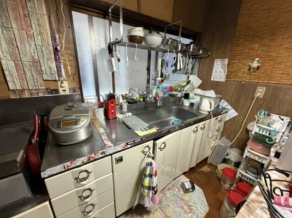 南砺市、中古一戸建てのキッチン画像です