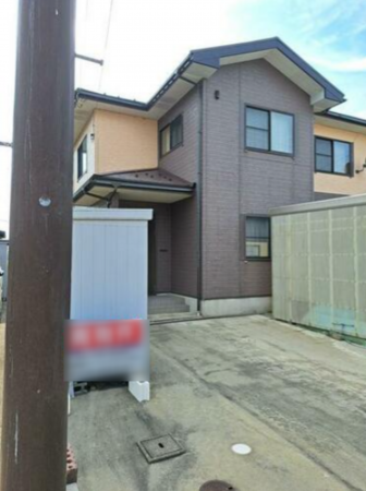 小矢部市七社、中古一戸建ての外観画像です