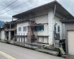 南砺市北川、中古一戸建ての外観画像です