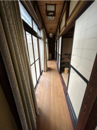 砺波市石丸、中古一戸建ての内装画像です