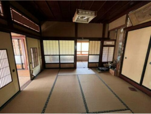 小矢部市松尾、中古一戸建ての内装画像です
