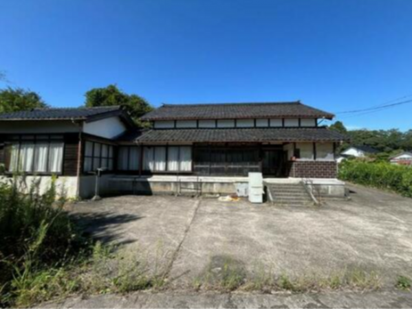 小矢部市松尾、中古一戸建ての外観画像です