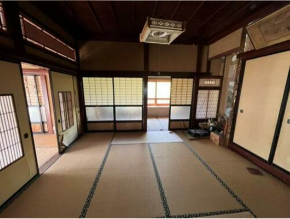 小矢部市松尾、中古一戸建ての内装画像です