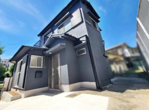神戸市垂水区歌敷山、中古一戸建ての外観画像です