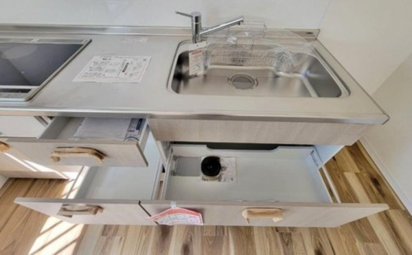 神戸市垂水区歌敷山、中古一戸建てのキッチン画像です