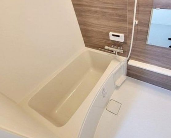 神戸市垂水区歌敷山、中古一戸建ての風呂画像です