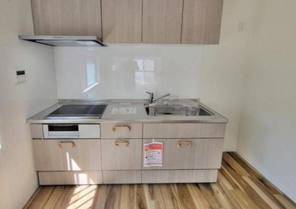神戸市垂水区歌敷山、中古一戸建てのキッチン画像です