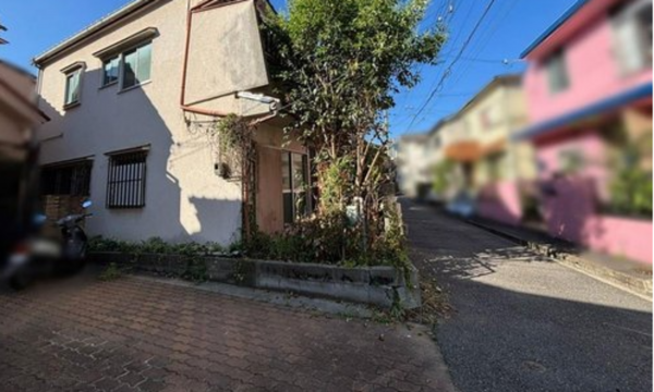 神戸市垂水区仲田、中古一戸建ての外観画像です