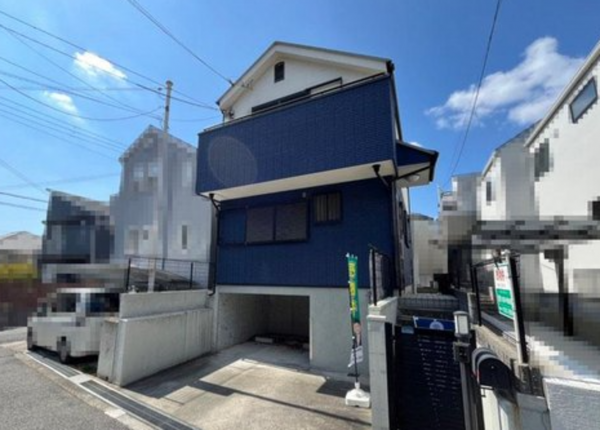 神戸市垂水区舞子台、中古一戸建ての外観画像です