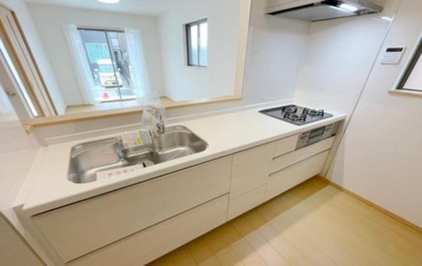 神戸市垂水区千鳥が丘、新築一戸建てのキッチン画像です
