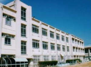 神戸市垂水区北舞子、新築一戸建ての小学校画像です