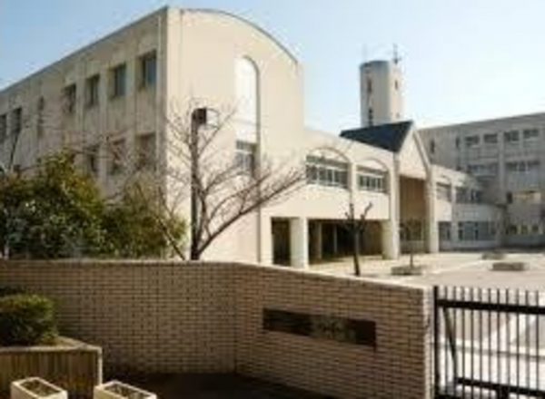 神戸市垂水区北舞子、新築一戸建ての中学校画像です
