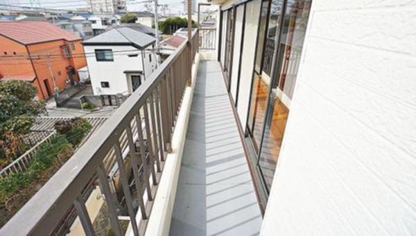 神戸市垂水区歌敷山、中古一戸建てのバルコニー画像です
