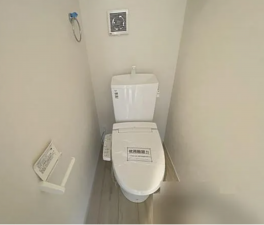 神戸市垂水区南多聞台、新築一戸建てのトイレ画像です