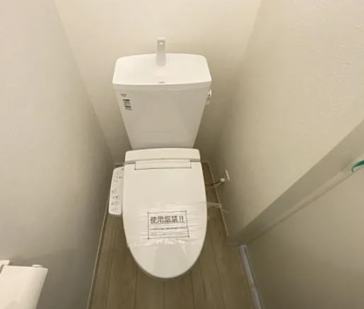 神戸市垂水区南多聞台、新築一戸建てのトイレ画像です