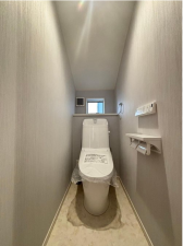 神戸市垂水区南多聞台、新築一戸建てのトイレ画像です