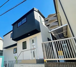 神戸市垂水区歌敷山、新築一戸建ての外観画像です