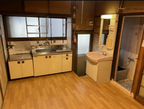 神戸市垂水区塩屋町、中古一戸建てのキッチン画像です