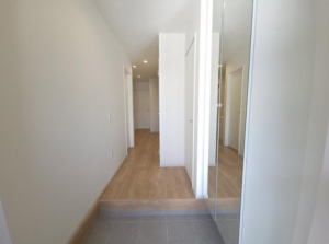 神戸市垂水区馬場通、新築一戸建ての玄関画像です