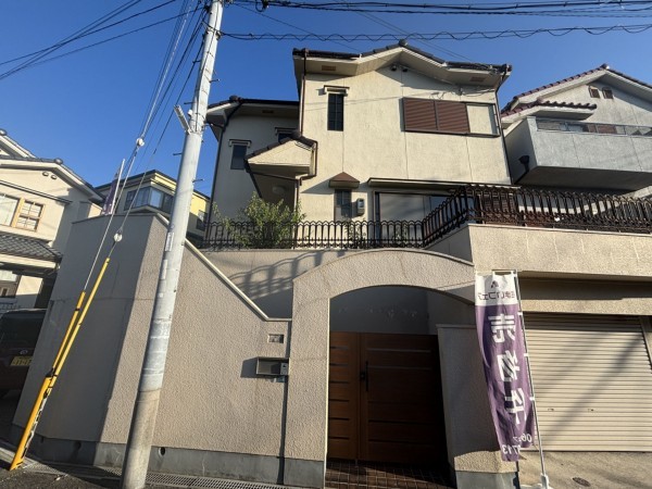 神戸市垂水区舞子坂、中古一戸建ての外観画像です