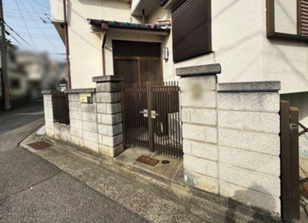 神戸市垂水区霞ケ丘、中古一戸建ての外観画像です