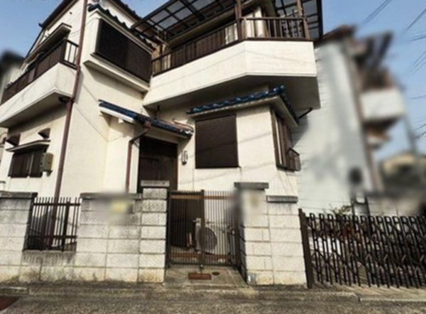 神戸市垂水区霞ケ丘、中古一戸建ての外観画像です