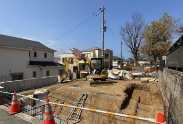 神戸市垂水区霞ケ丘、新築一戸建ての前面道路を含む現地写真画像です