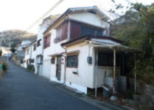 神戸市垂水区塩屋町、中古一戸建ての外観画像です