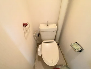 神戸市垂水区千鳥が丘、マンションのトイレ画像です