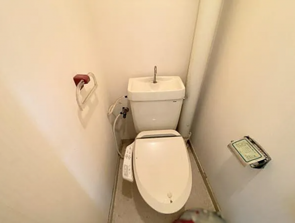 神戸市垂水区千鳥が丘、マンションのトイレ画像です