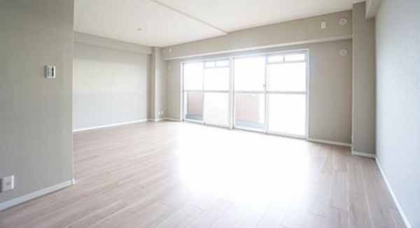 神戸市垂水区狩口台、マンションの内装画像です