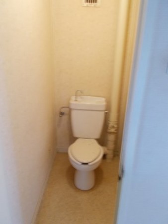 神戸市垂水区高丸、マンションのトイレ画像です