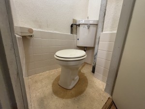 神戸市垂水区旭が丘、マンションのトイレ画像です