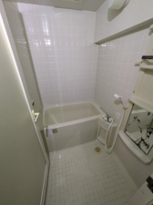 神戸市垂水区千代が丘、マンションの風呂画像です