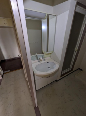 神戸市垂水区千代が丘、マンションの洗面画像です