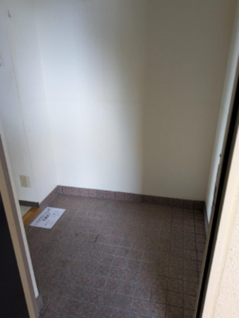 神戸市垂水区千代が丘、マンションの玄関画像です