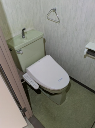 神戸市垂水区千代が丘、マンションのトイレ画像です